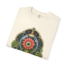 Retro Alien Houseplant T-Shirt Graphic