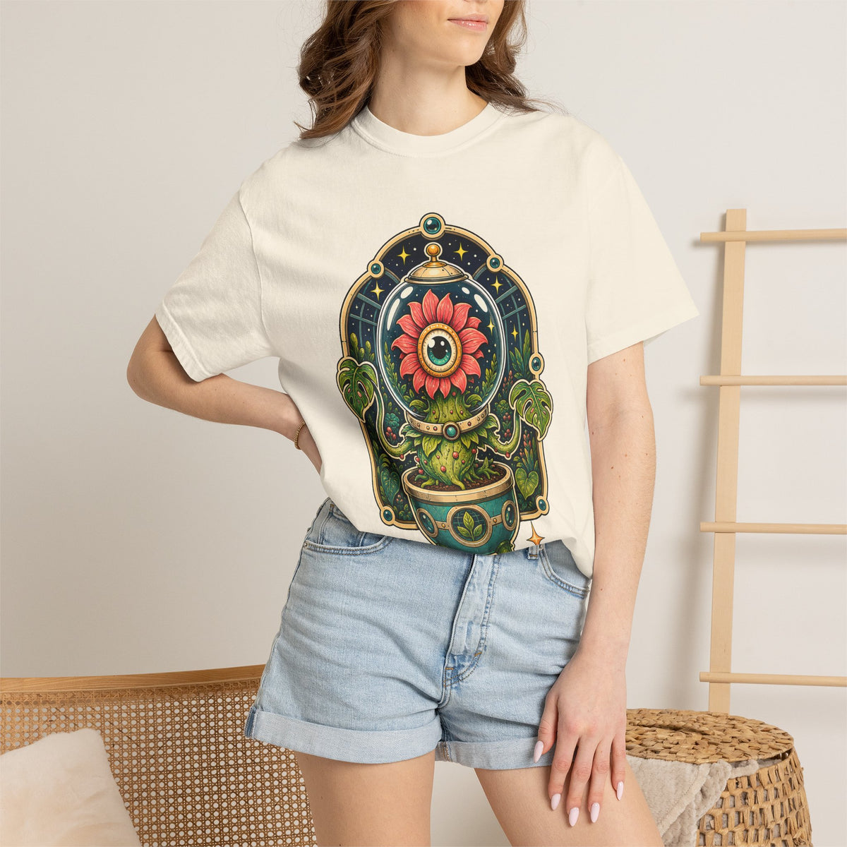 Retro Alien Houseplant T-Shirt Graphic
