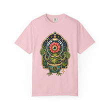 Retro Alien Houseplant T-Shirt Graphic