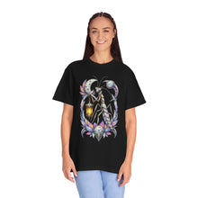 Opal Phasmid Lantern Graphic Tee