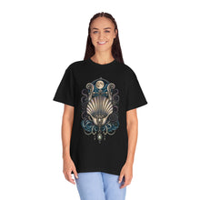Gothic Beach Lyre Kraken Shell T-Shirt Graphic