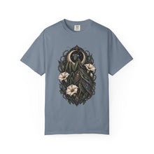Gothic Moonflower Mantis T-Shirt Graphic