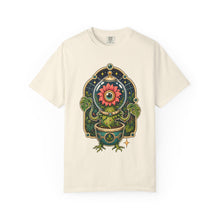 Retro Alien Houseplant T-Shirt Graphic