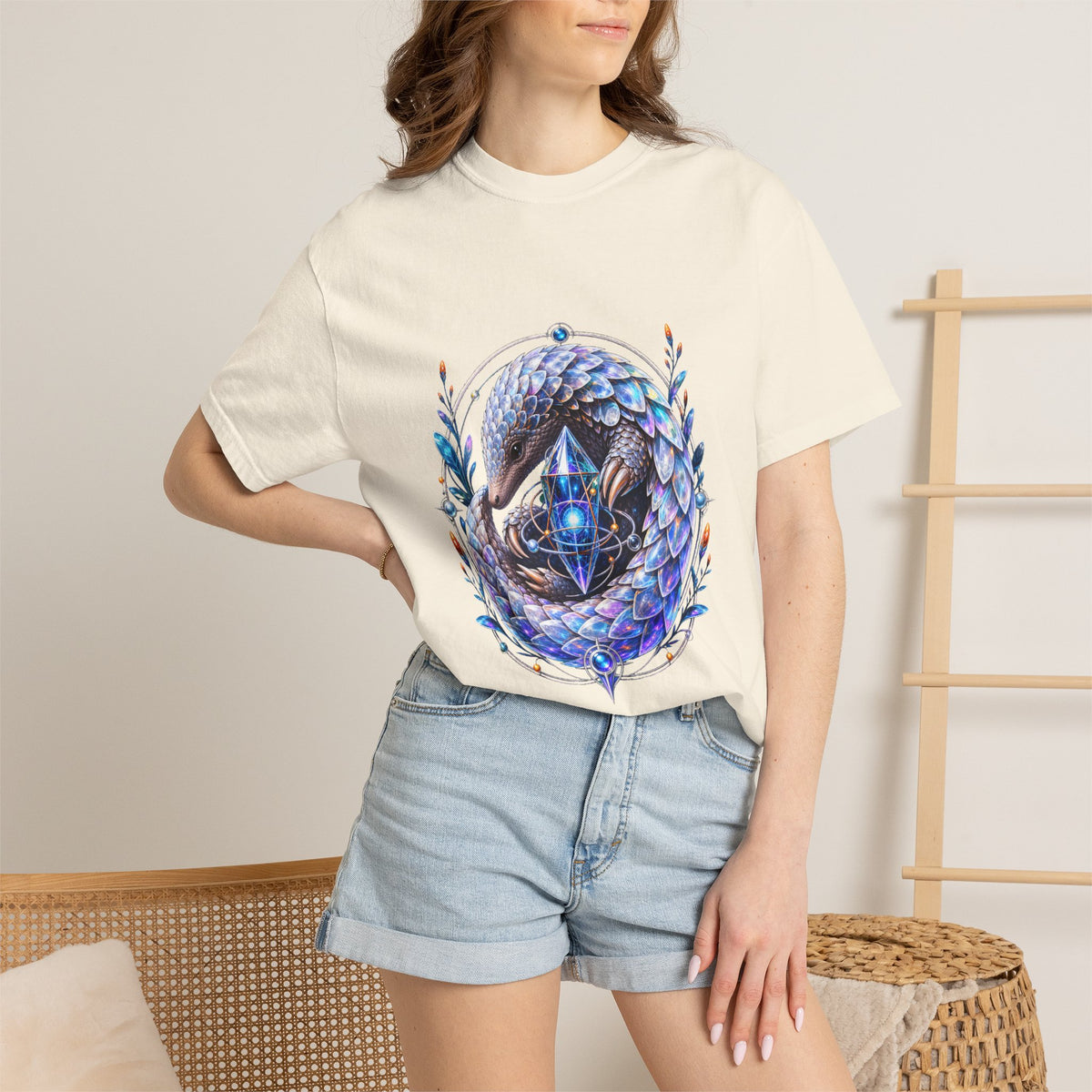 Aliencore Glass Pangolin Beacon Graphic Tee