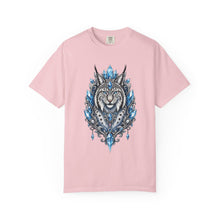 Icy Brooch Lynx Graphic Tee