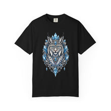 Icy Brooch Lynx Graphic Tee